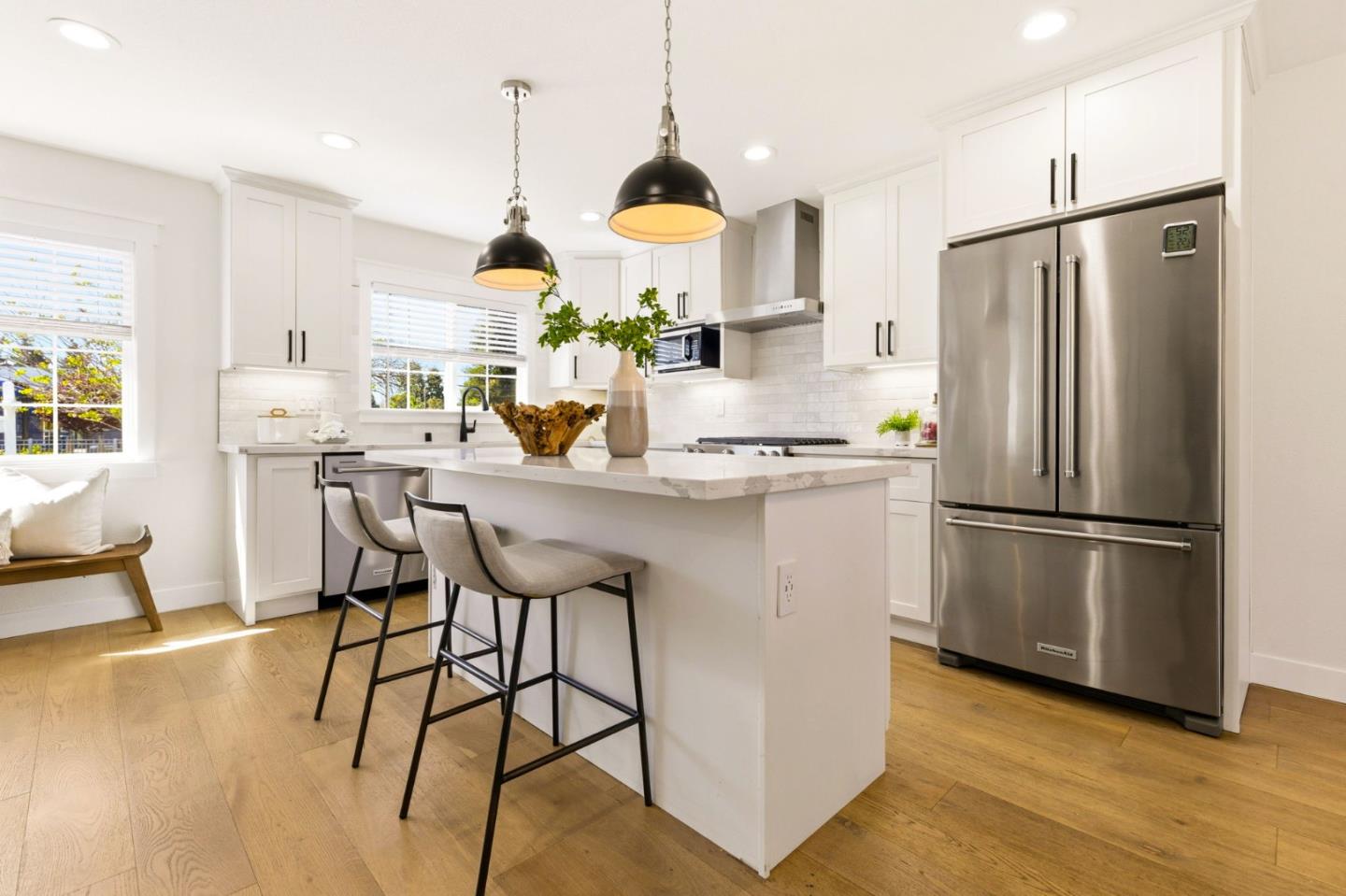 Detail Gallery Image 7 of 33 For 786 San Miguel Ave, Sunnyvale,  CA 94085 - 4 Beds | 3 Baths