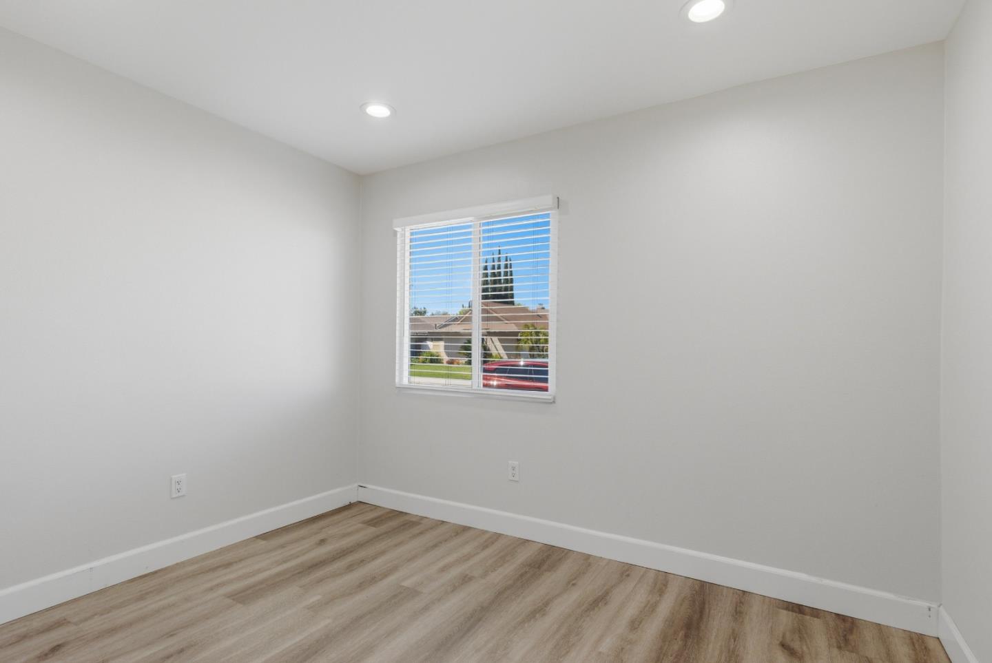 Detail Gallery Image 13 of 18 For 10788 Mercer Ave, Riverside,  CA 92505 - 1 Beds | 1 Baths