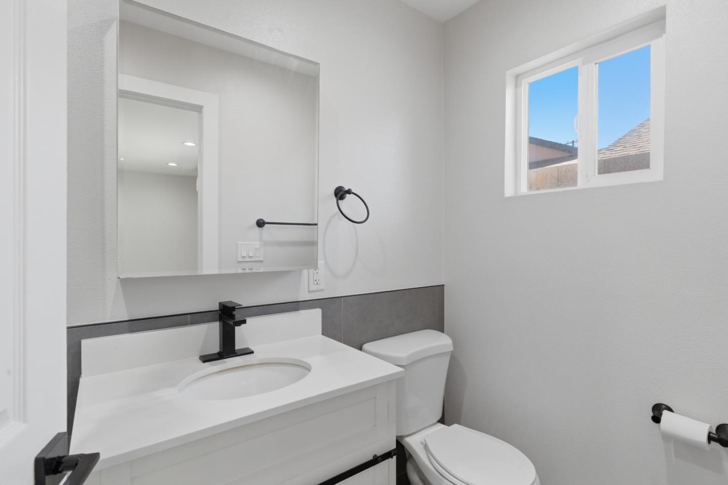 Detail Gallery Image 7 of 18 For 10788 Mercer Ave, Riverside,  CA 92505 - 1 Beds | 1 Baths