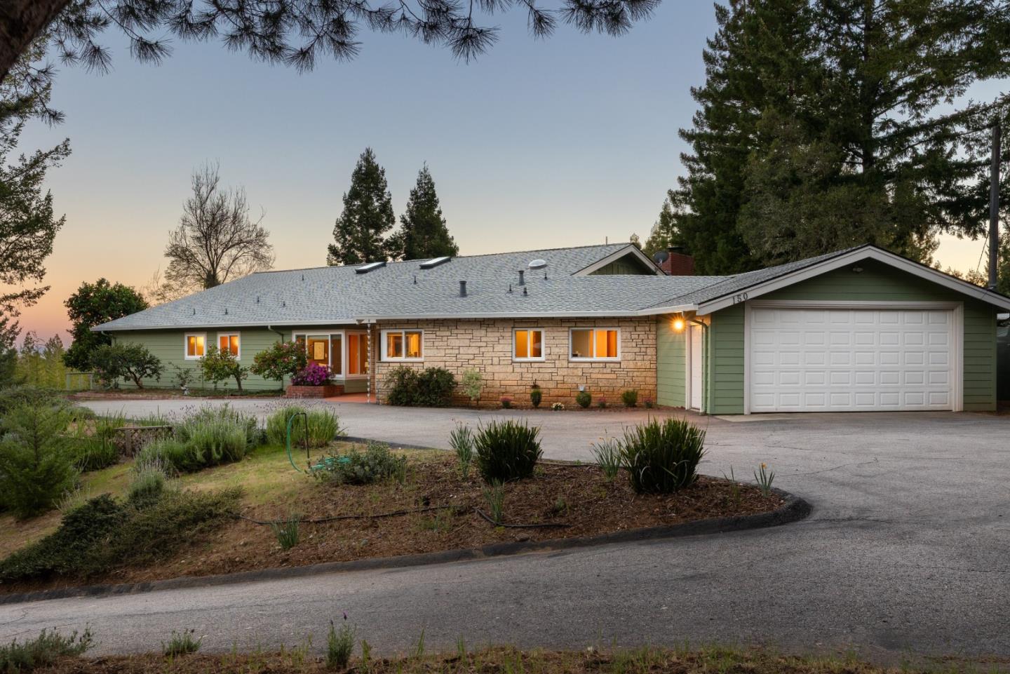 Front Image Thumbnail for ML82039071