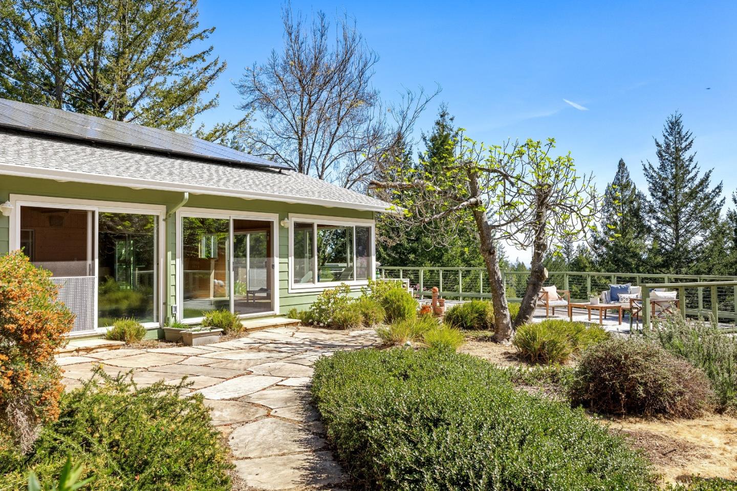 Detail Gallery Image 34 of 52 For 150 Mcgivern Way, Santa Cruz,  CA 95060 - 6 Beds | 3/1 Baths