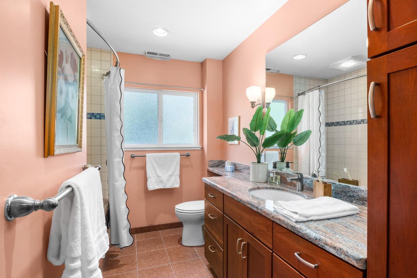 Detail Gallery Image 35 of 52 For 150 Mcgivern Way, Santa Cruz,  CA 95060 - 6 Beds | 3/1 Baths