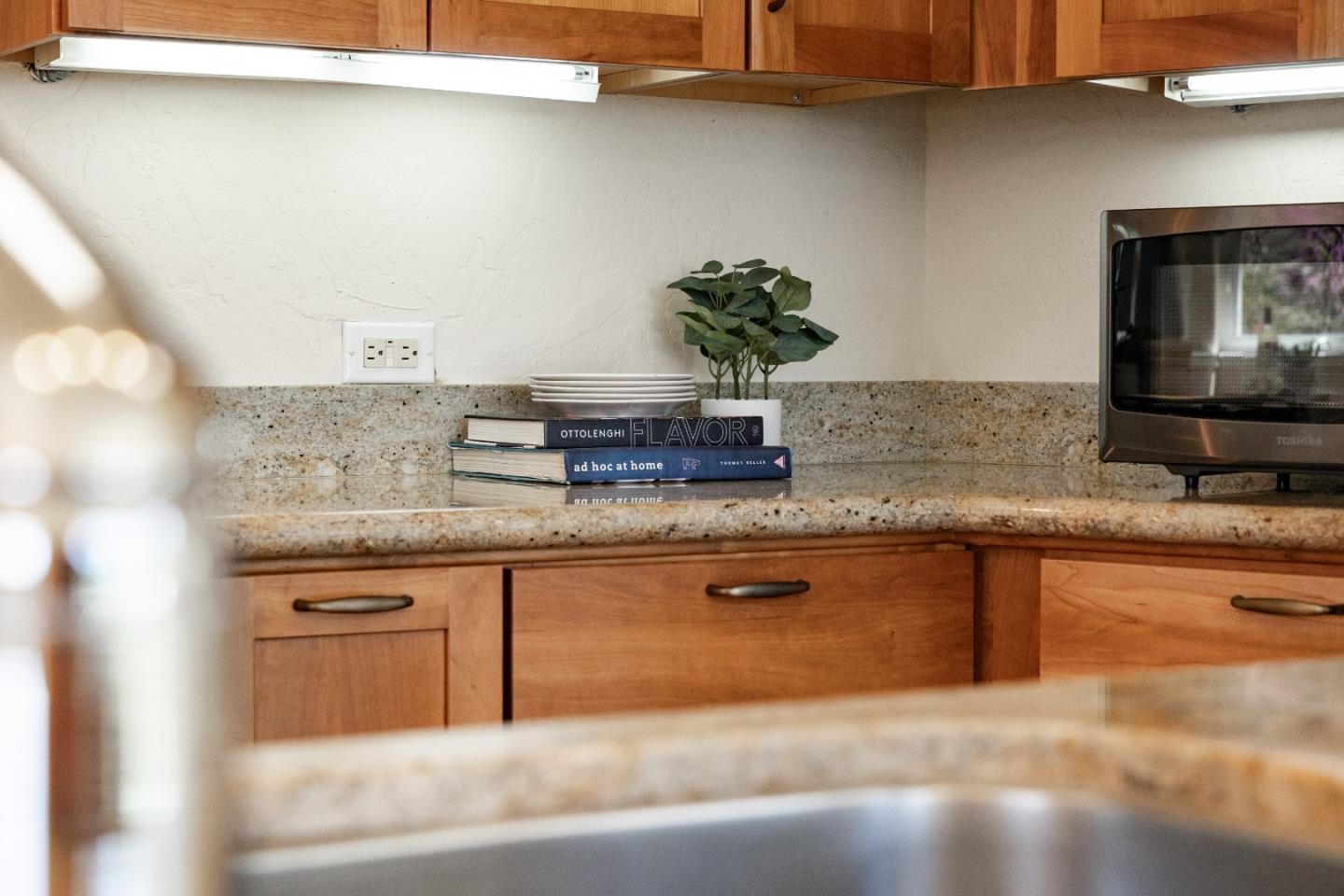 Detail Gallery Image 44 of 52 For 150 Mcgivern Way, Santa Cruz,  CA 95060 - 6 Beds | 3/1 Baths