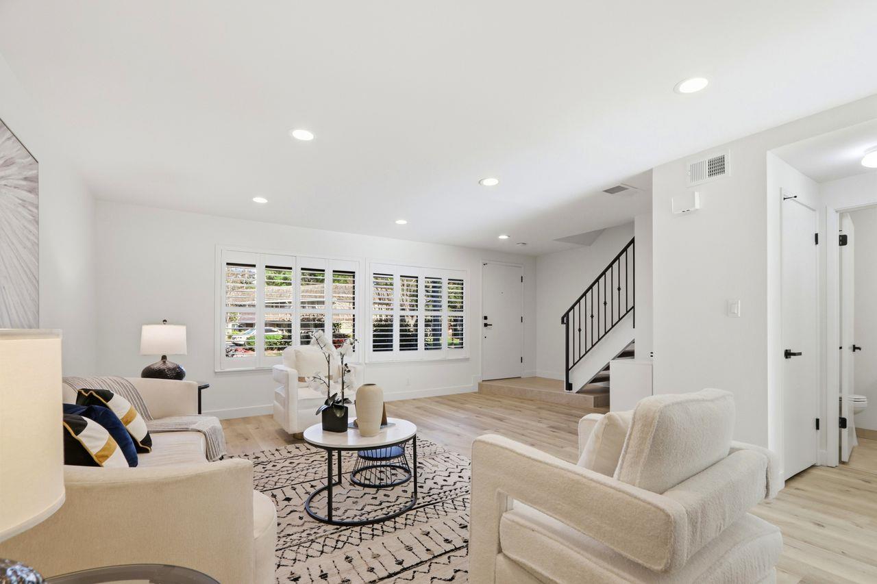 Detail Gallery Image 2 of 43 For 4732 Clear River Ct, San Jose,  CA 95136 - 3 Beds | 2/1 Baths