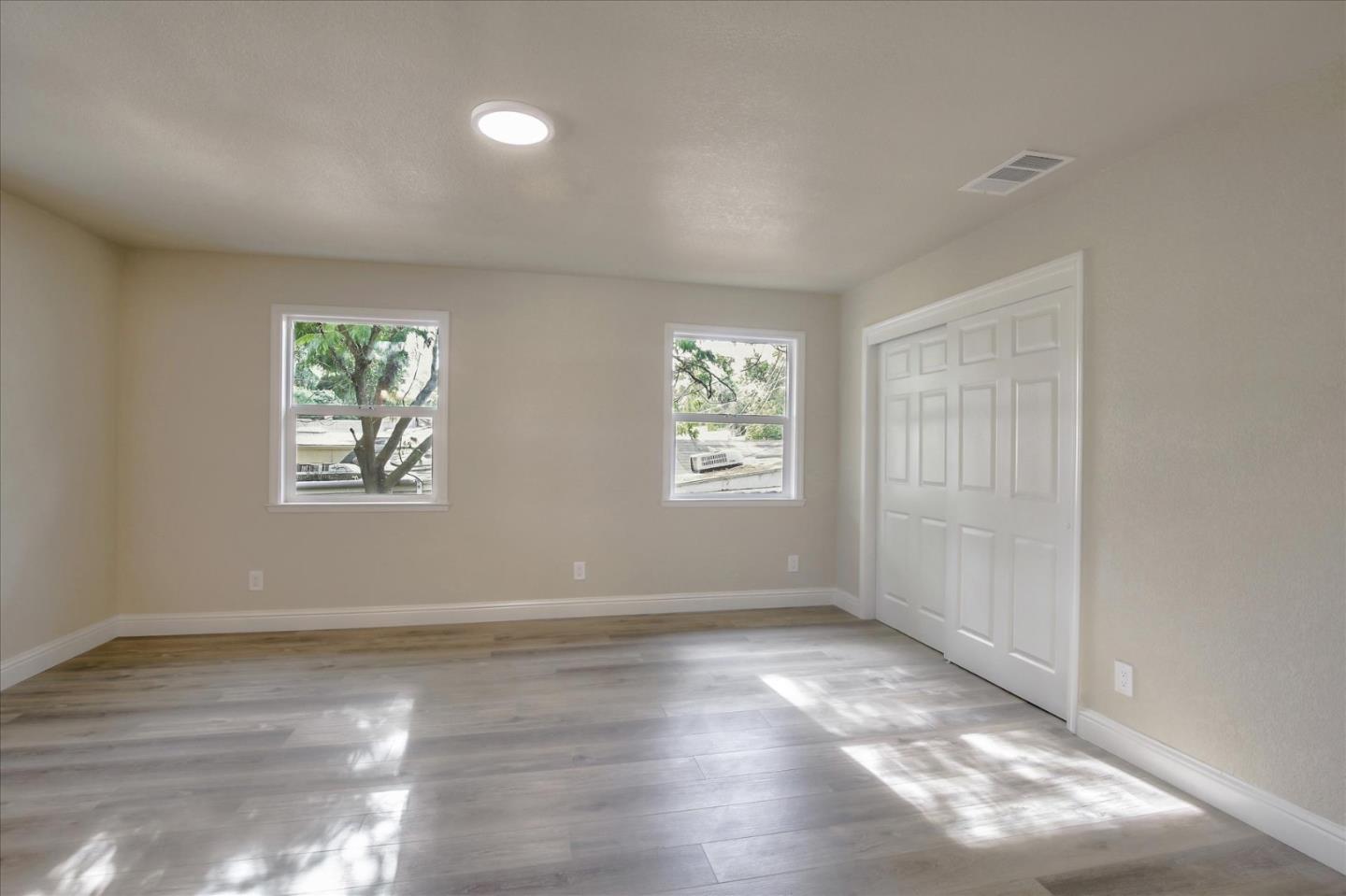 Detail Gallery Image 15 of 48 For 8044 Sacramento St, Fair Oaks,  CA 95628 - 4 Beds | 4 Baths