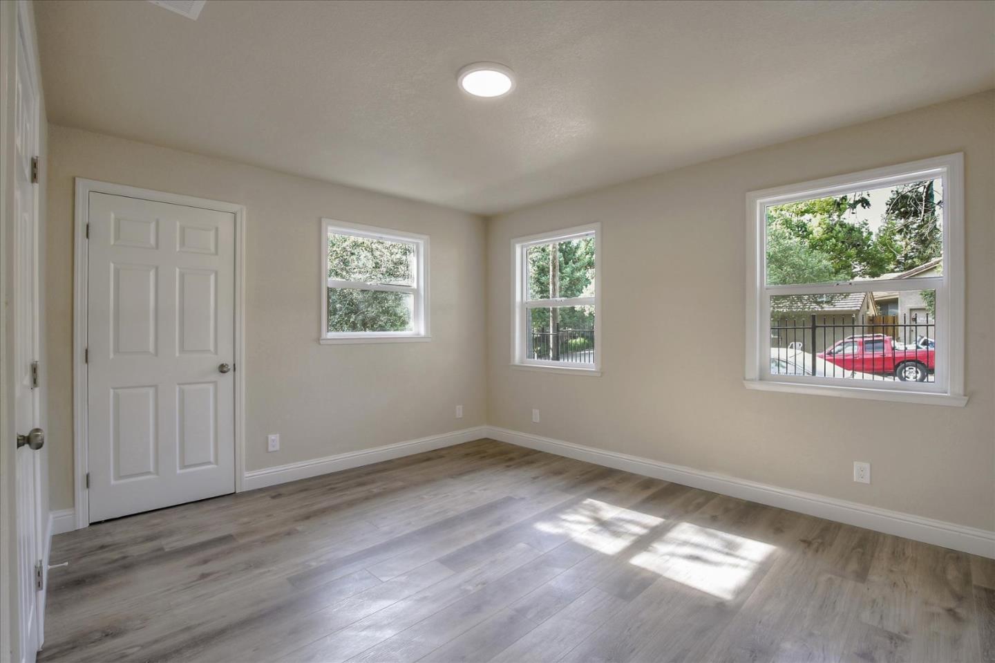 Detail Gallery Image 18 of 48 For 8044 Sacramento St, Fair Oaks,  CA 95628 - 4 Beds | 4 Baths