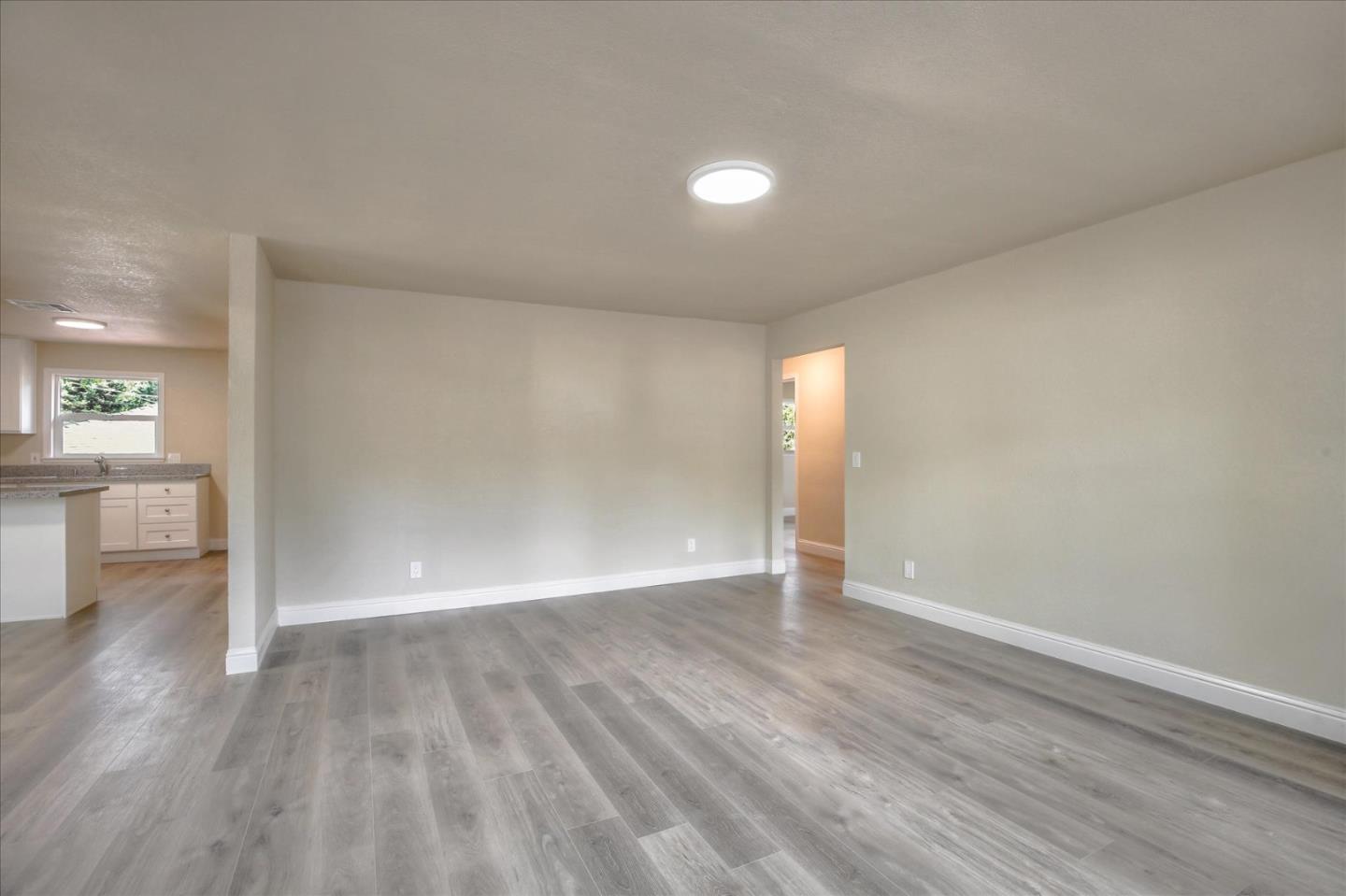 Detail Gallery Image 5 of 48 For 8044 Sacramento St, Fair Oaks,  CA 95628 - 4 Beds | 4 Baths