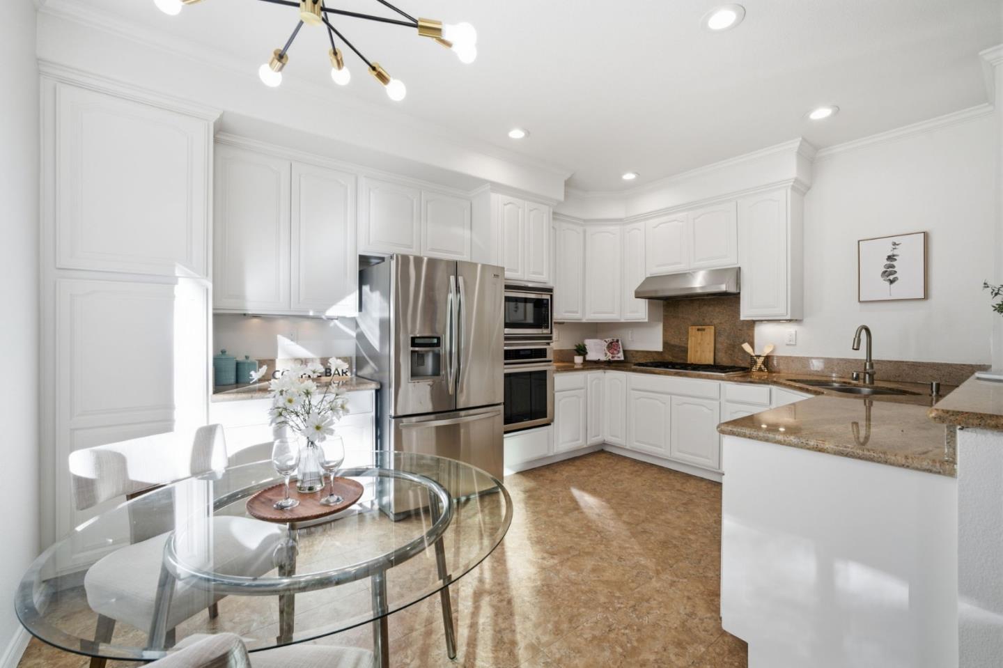 Detail Gallery Image 13 of 46 For 3041 Christine Ct, Fremont,  CA 94536 - 4 Beds | 3 Baths