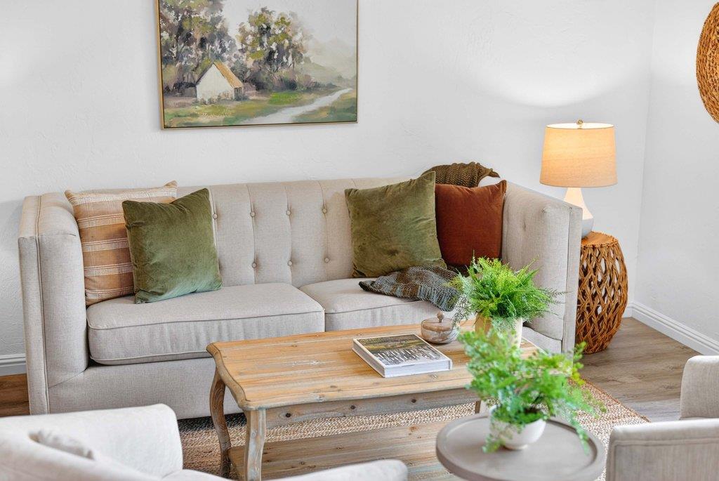 Detail Gallery Image 8 of 43 For 704 Encino Dr, Aptos,  CA 95003 - 3 Beds | 2 Baths