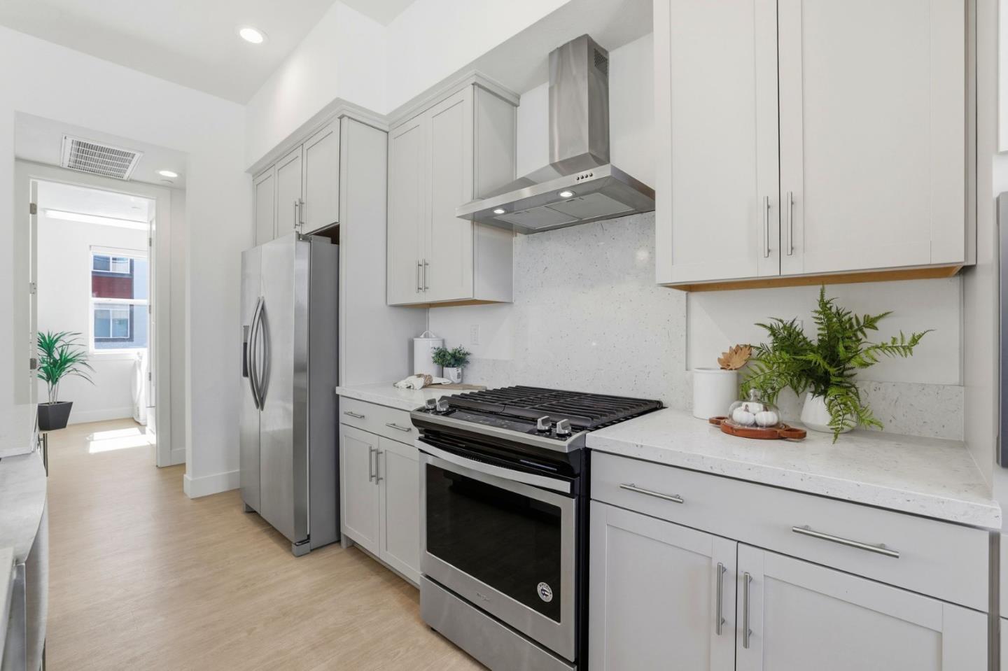 Photo #10: ML82039083 Listing: Photo #10