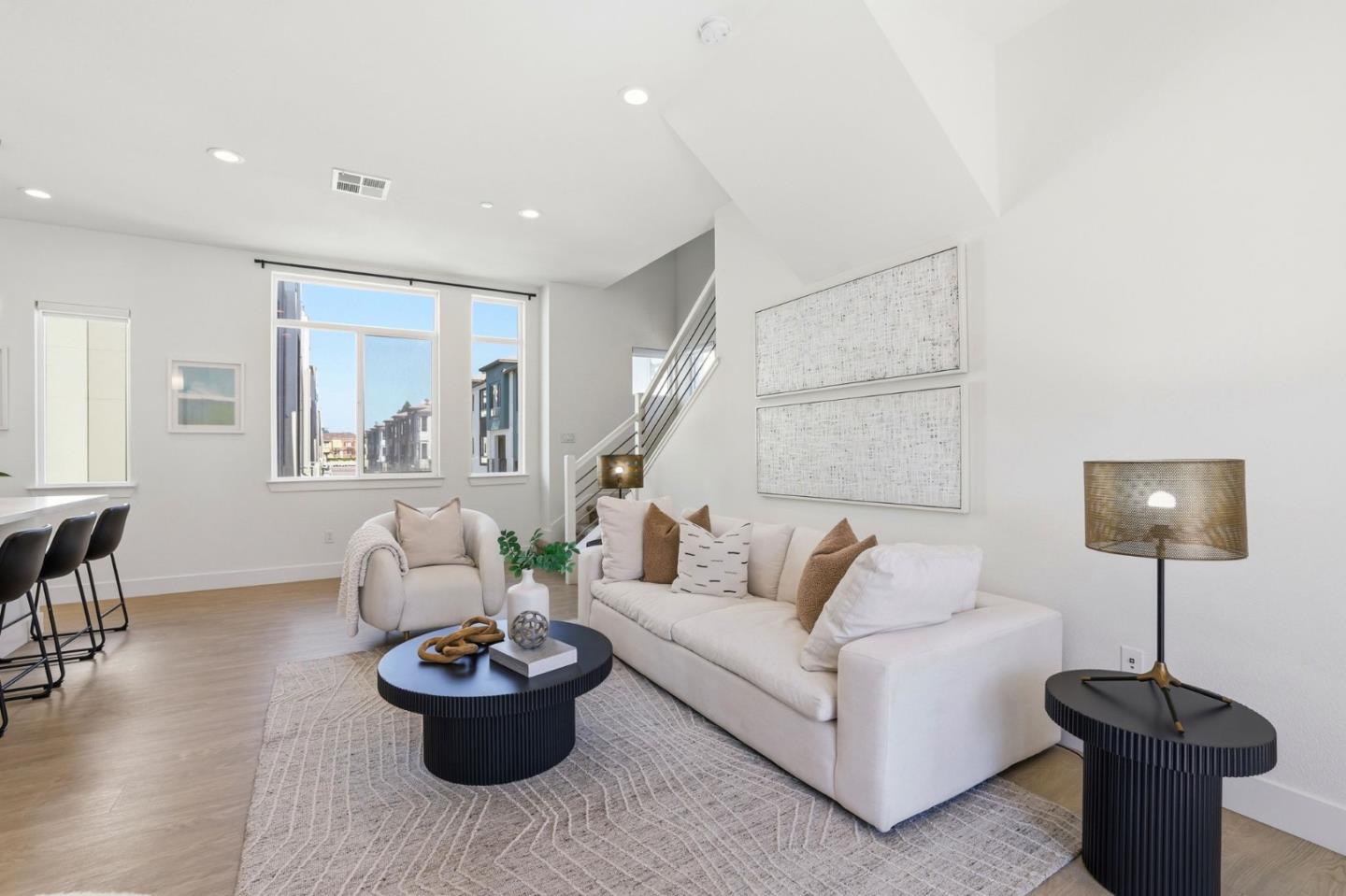 Photo #5: ML82039083 Listing: Photo #5