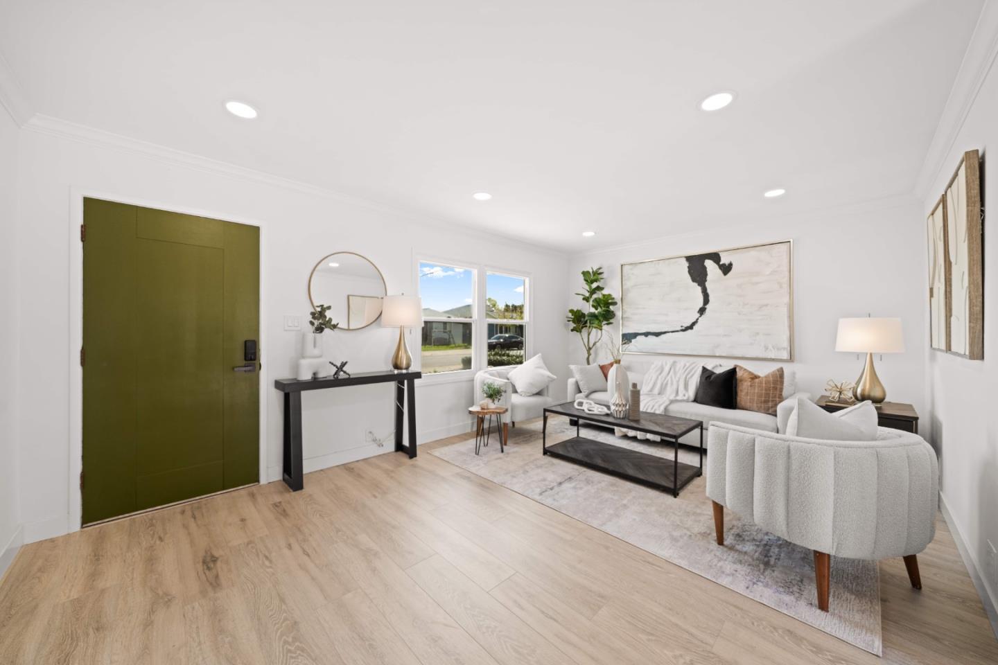 Detail Gallery Image 4 of 25 For 345 Stowell Ave, Sunnyvale,  CA 94085 - 2 Beds | 1 Baths