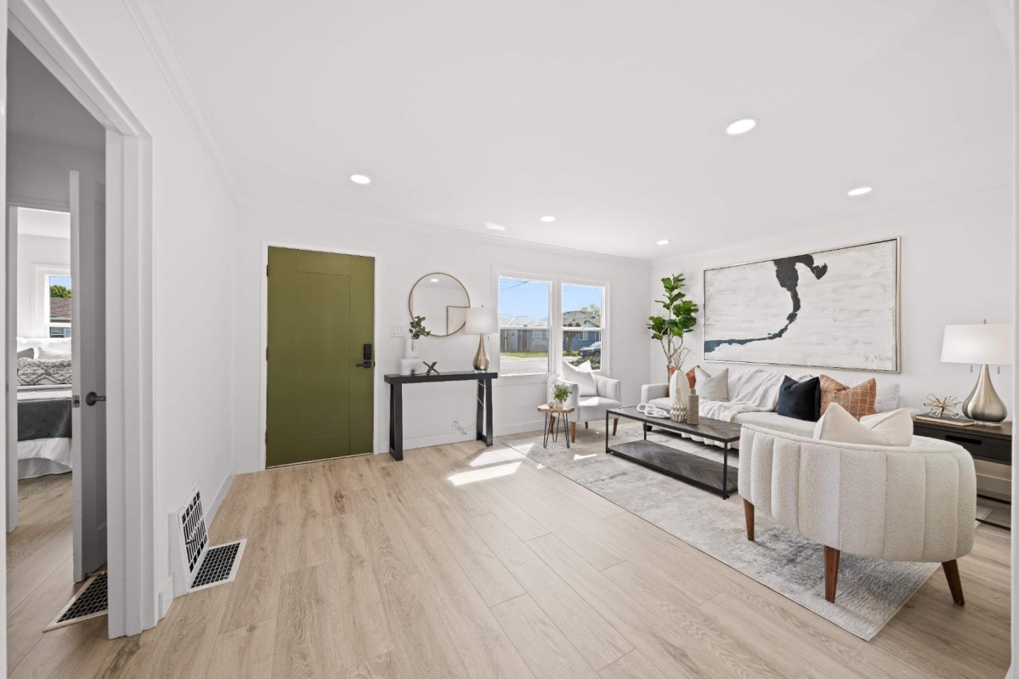 Detail Gallery Image 5 of 25 For 345 Stowell Ave, Sunnyvale,  CA 94085 - 2 Beds | 1 Baths