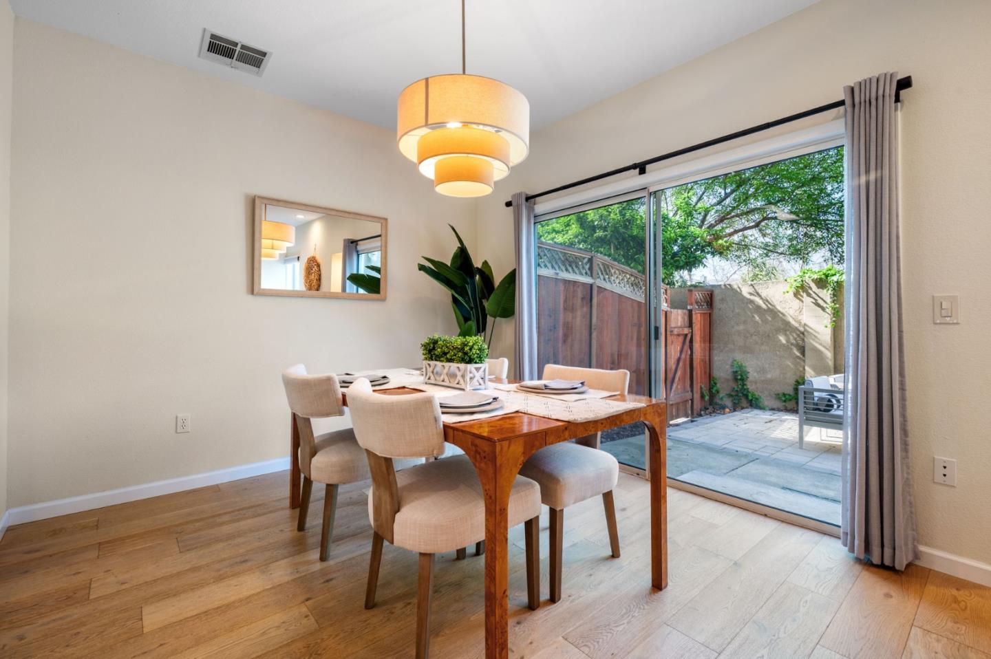 Photo #8: ML82039085 Listing: Photo #8