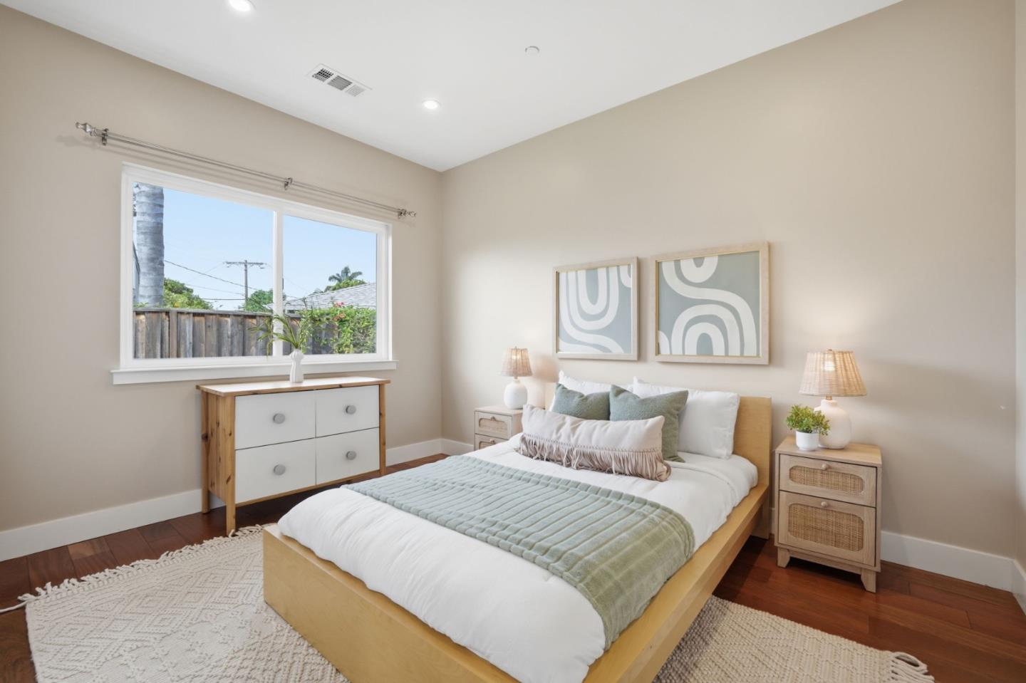 Detail Gallery Image 26 of 40 For 224 Eureka Ct, Sunnyvale,  CA 94085 - 4 Beds | 3/1 Baths