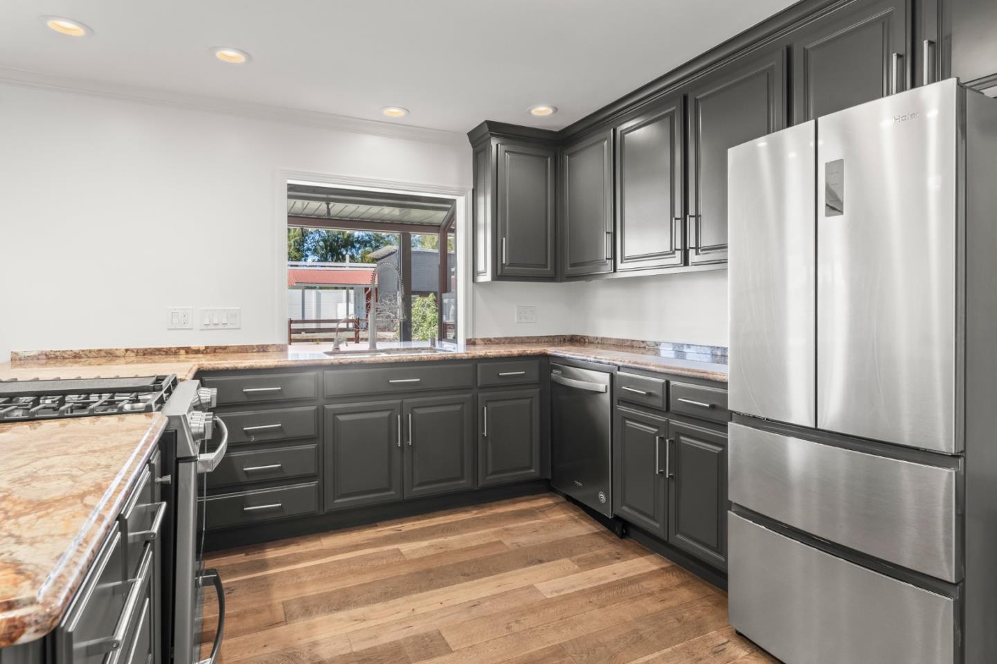 Detail Gallery Image 11 of 55 For 1515 Dias Dr, San Martin,  CA 95046 - 3 Beds | 2 Baths