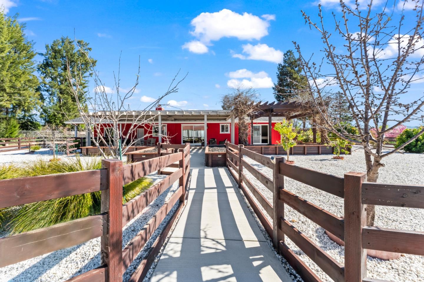 Detail Gallery Image 26 of 55 For 1515 Dias Dr, San Martin,  CA 95046 - 3 Beds | 2 Baths