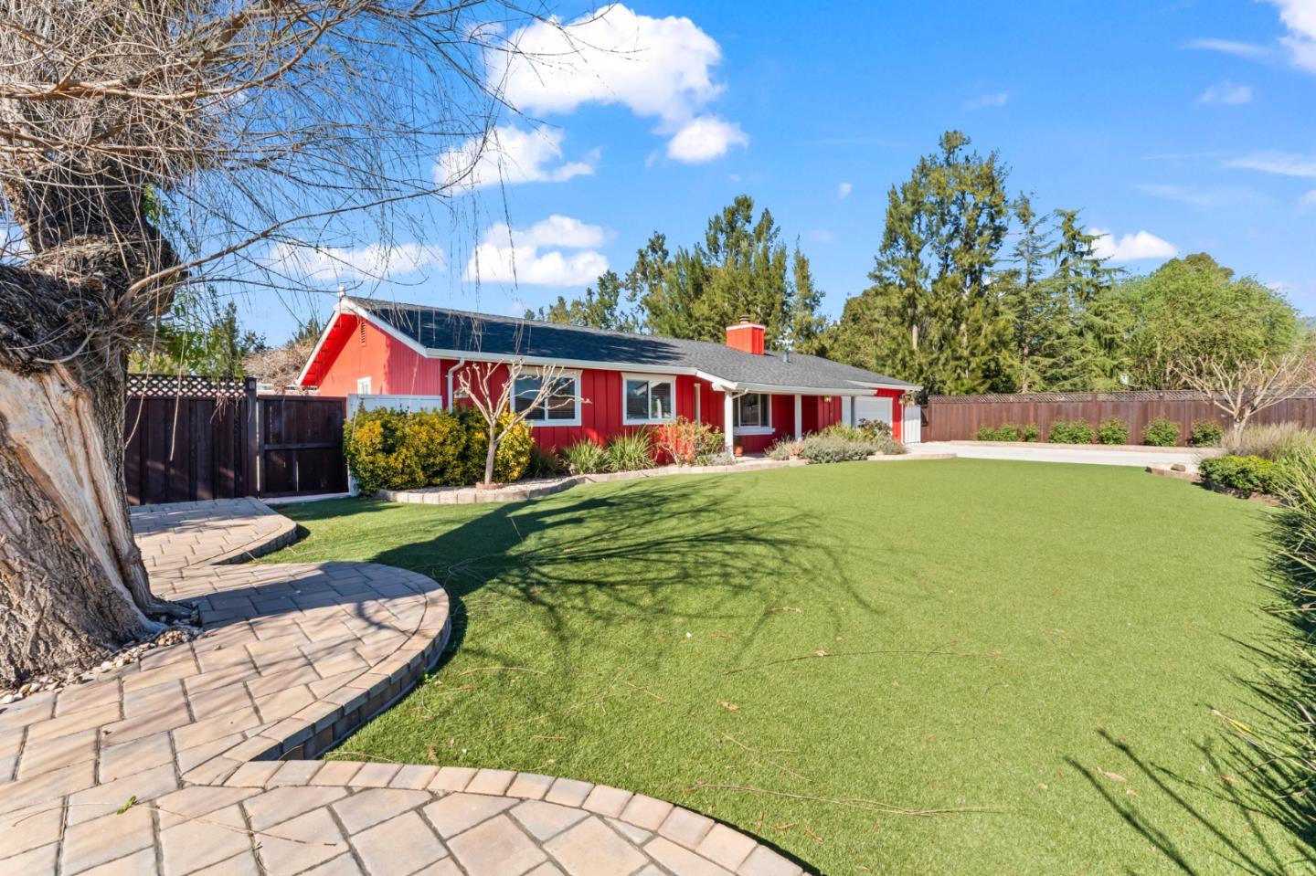 Detail Gallery Image 3 of 55 For 1515 Dias Dr, San Martin,  CA 95046 - 3 Beds | 2 Baths