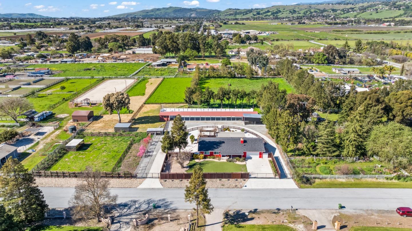 Detail Gallery Image 34 of 55 For 1515 Dias Dr, San Martin,  CA 95046 - 3 Beds | 2 Baths