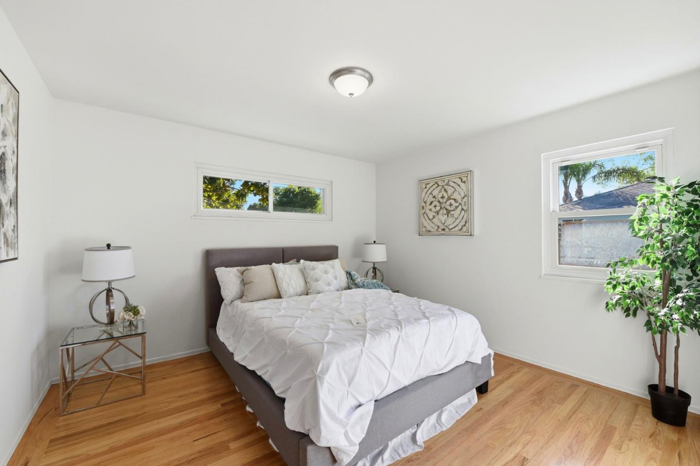 Detail Gallery Image 13 of 22 For 1075 Plymouth Dr, Sunnyvale,  CA 94087 - 3 Beds | 2 Baths