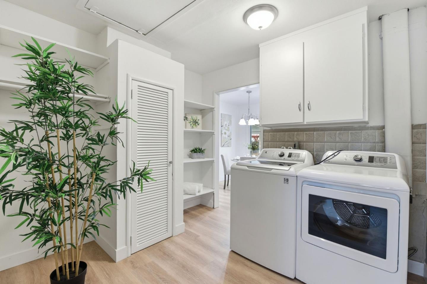 Detail Gallery Image 17 of 22 For 1075 Plymouth Dr, Sunnyvale,  CA 94087 - 3 Beds | 2 Baths