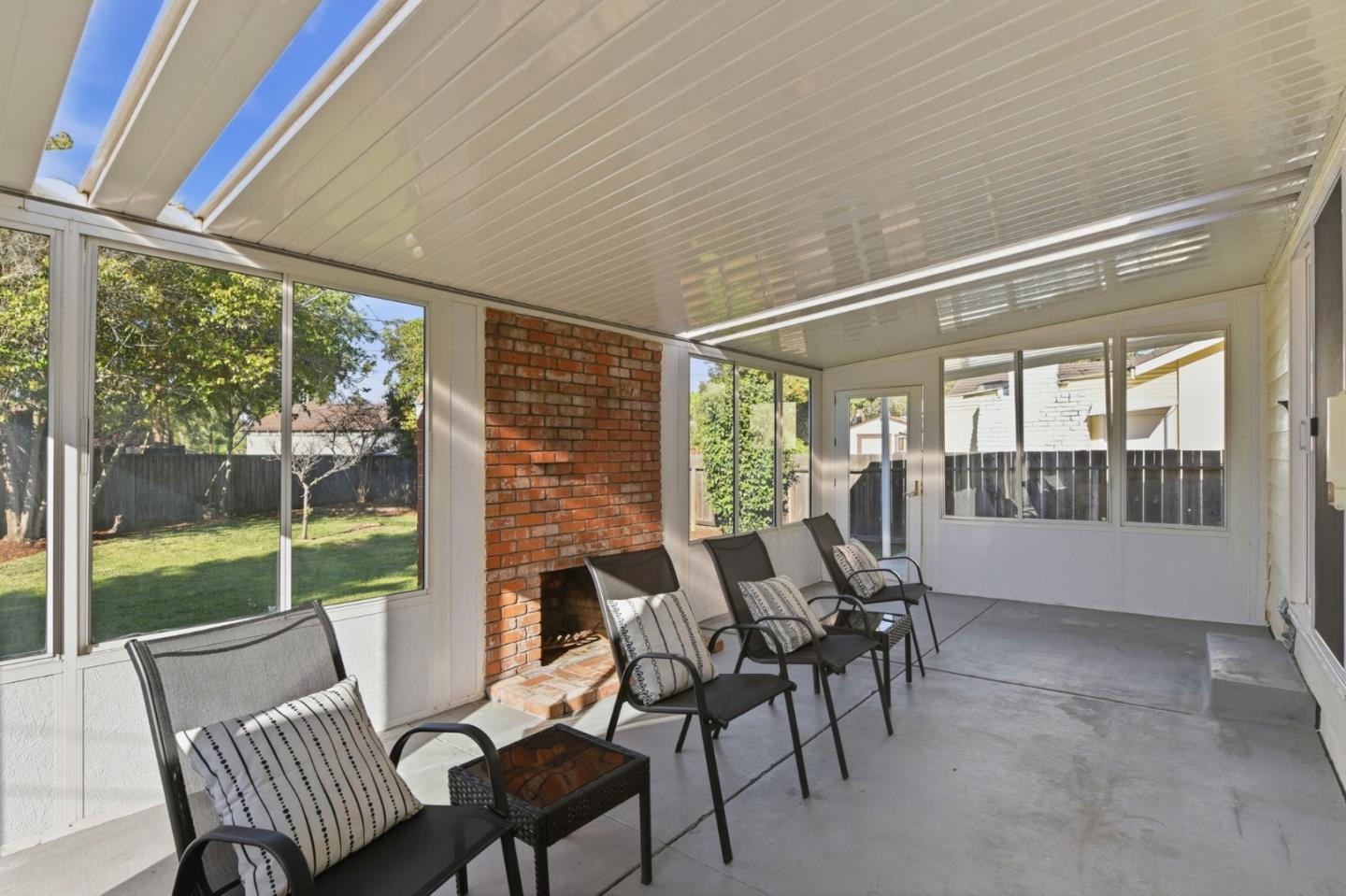 Detail Gallery Image 19 of 22 For 1075 Plymouth Dr, Sunnyvale,  CA 94087 - 3 Beds | 2 Baths