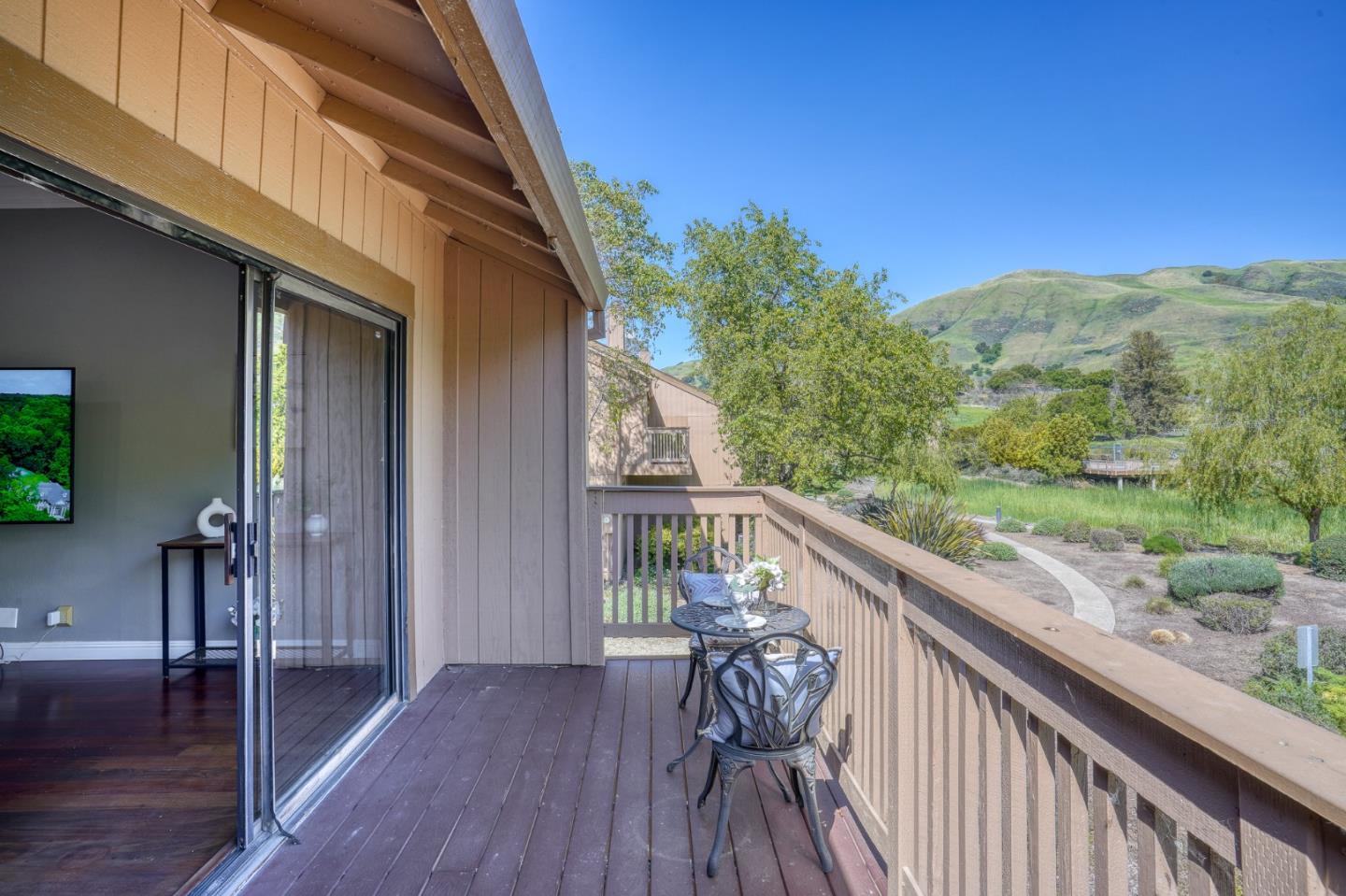 Detail Gallery Image 28 of 42 For 136 Spyglass Hill Rd, San Jose,  CA 95127 - 3 Beds | 2 Baths