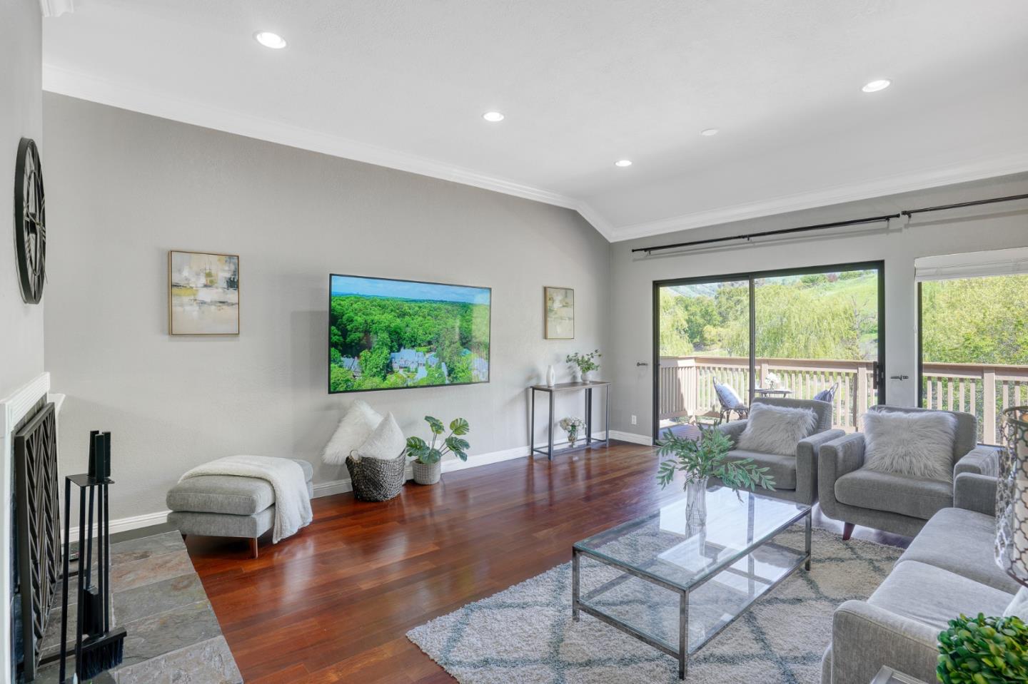 Detail Gallery Image 4 of 42 For 136 Spyglass Hill Rd, San Jose,  CA 95127 - 3 Beds | 2 Baths