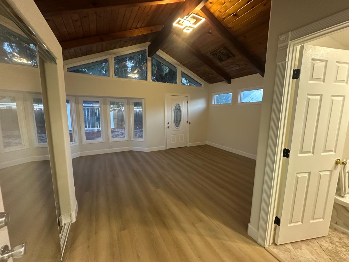 Detail Gallery Image 22 of 36 For 1924 Vollmer Way, San Jose,  CA 95116 - 3 Beds | 2 Baths