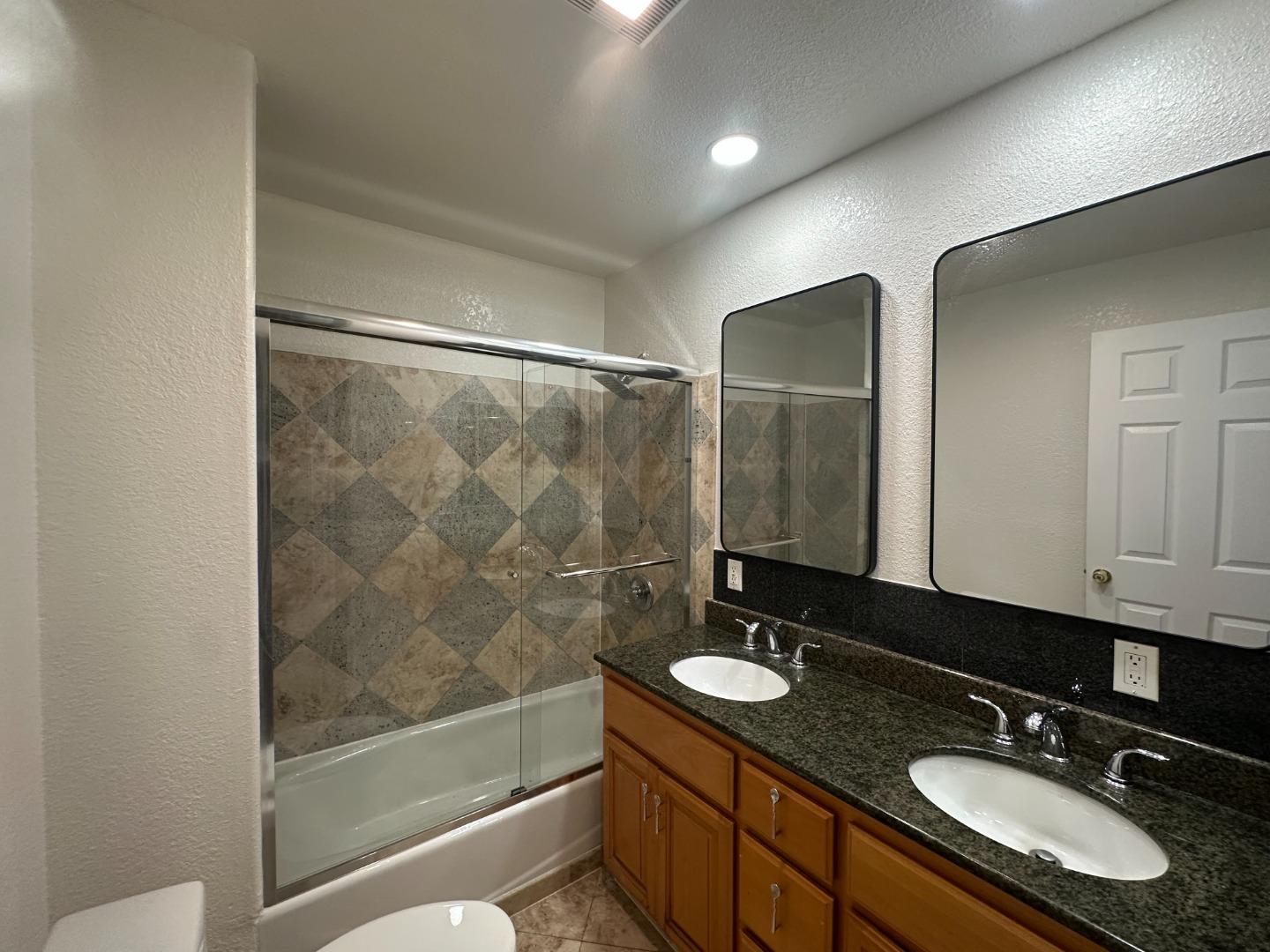 Detail Gallery Image 25 of 36 For 1924 Vollmer Way, San Jose,  CA 95116 - 3 Beds | 2 Baths