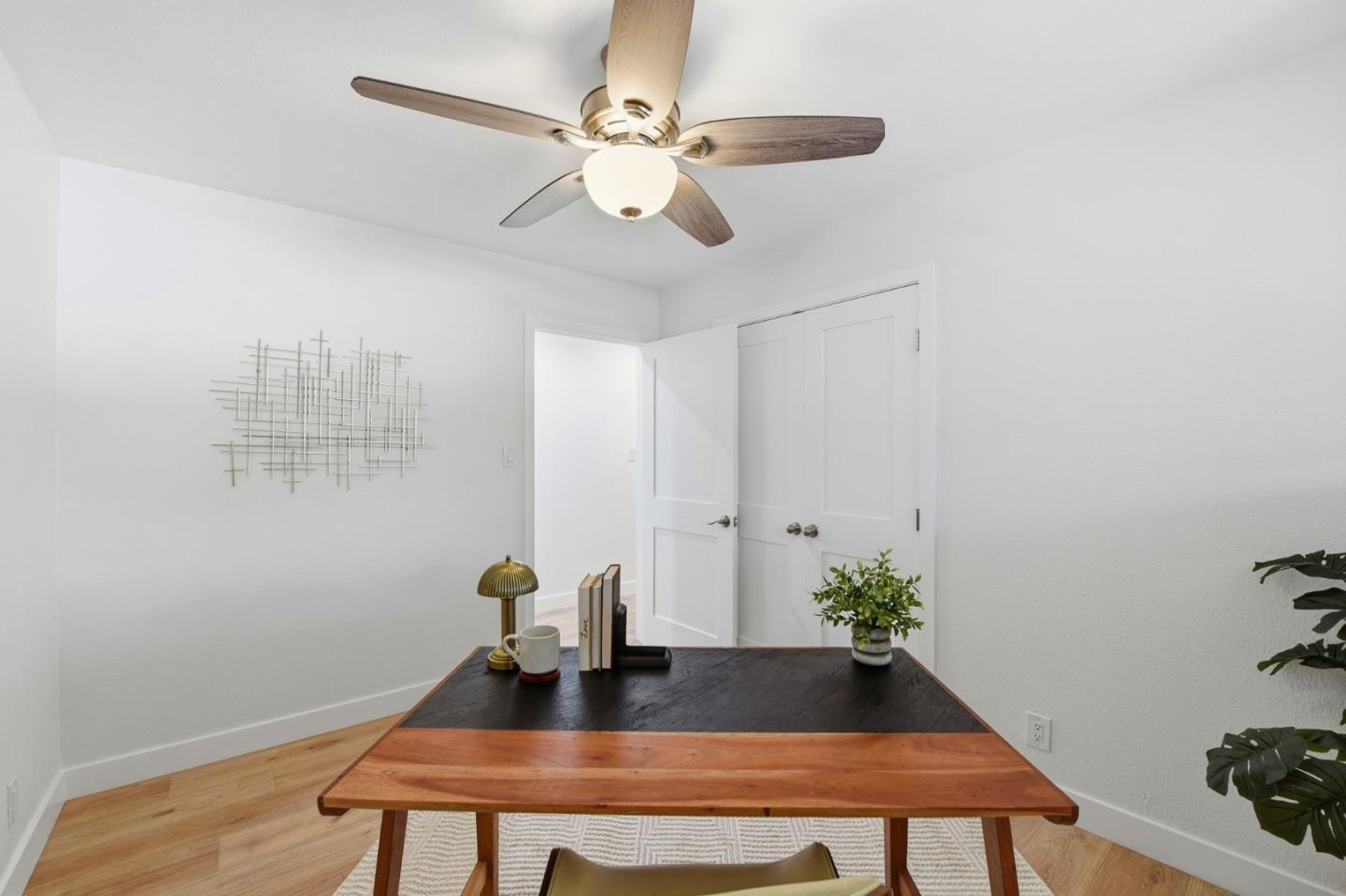 Detail Gallery Image 23 of 49 For 1524 Sandpiper Ct, Sunnyvale,  CA 94087 - 3 Beds | 2 Baths