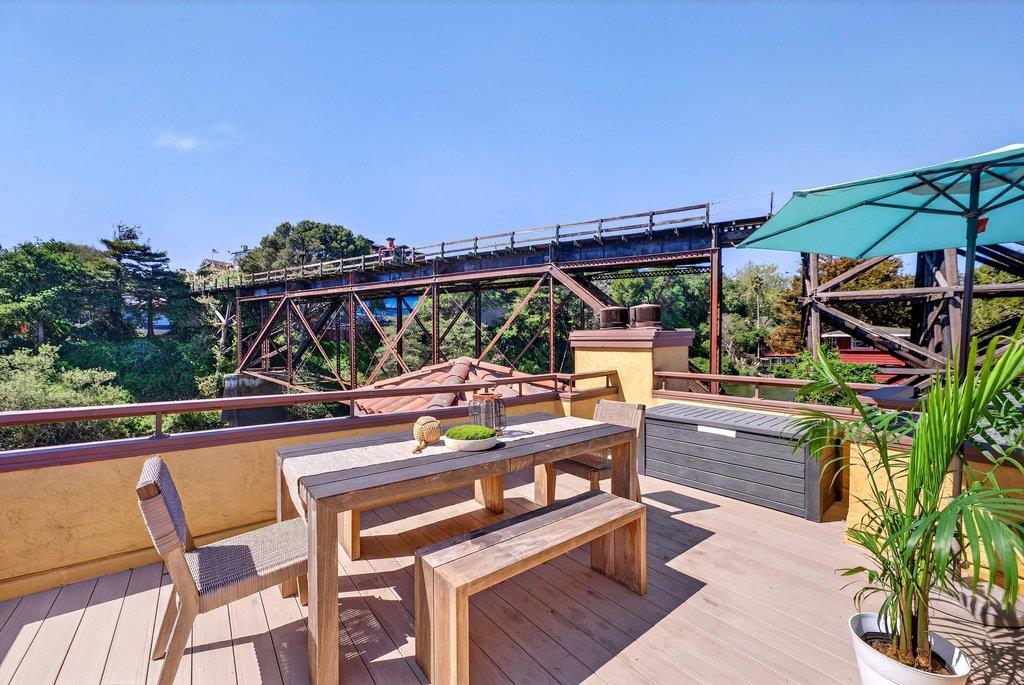 Detail Gallery Image 44 of 47 For 327 Riverview Ave #C,  Capitola,  CA 95010 - 2 Beds | 2 Baths