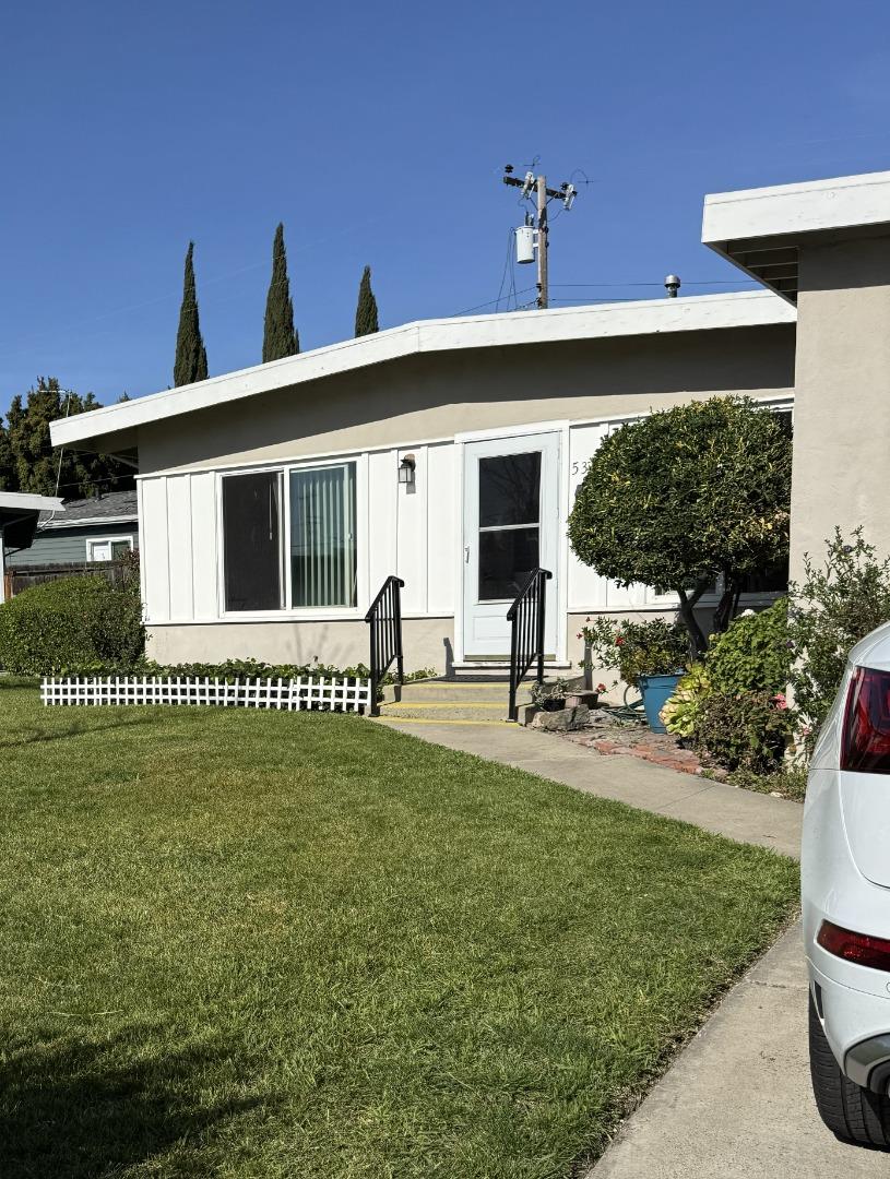 Front Image Thumbnail for ML82039095