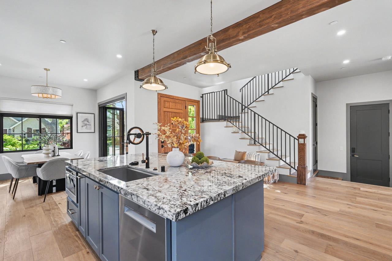 Detail Gallery Image 15 of 73 For 829 Nevada Ave, San Jose,  CA 95125 - 4 Beds | 3 Baths