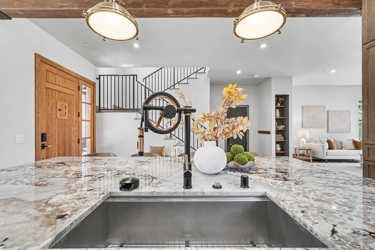 Detail Gallery Image 17 of 73 For 829 Nevada Ave, San Jose,  CA 95125 - 4 Beds | 3 Baths