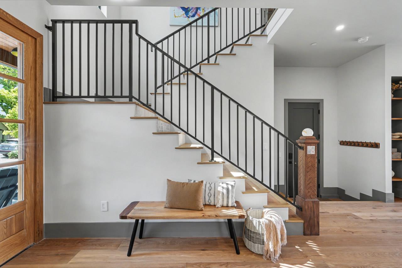 Detail Gallery Image 7 of 73 For 829 Nevada Ave, San Jose,  CA 95125 - 4 Beds | 3 Baths