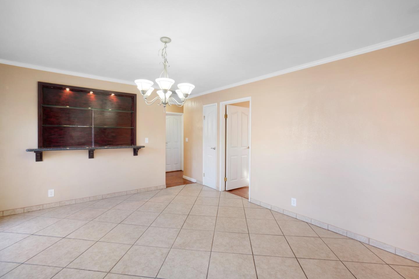 Detail Gallery Image 18 of 58 For 663 Los Padres Blvd, Santa Clara,  CA 95050 - 3 Beds | 2 Baths