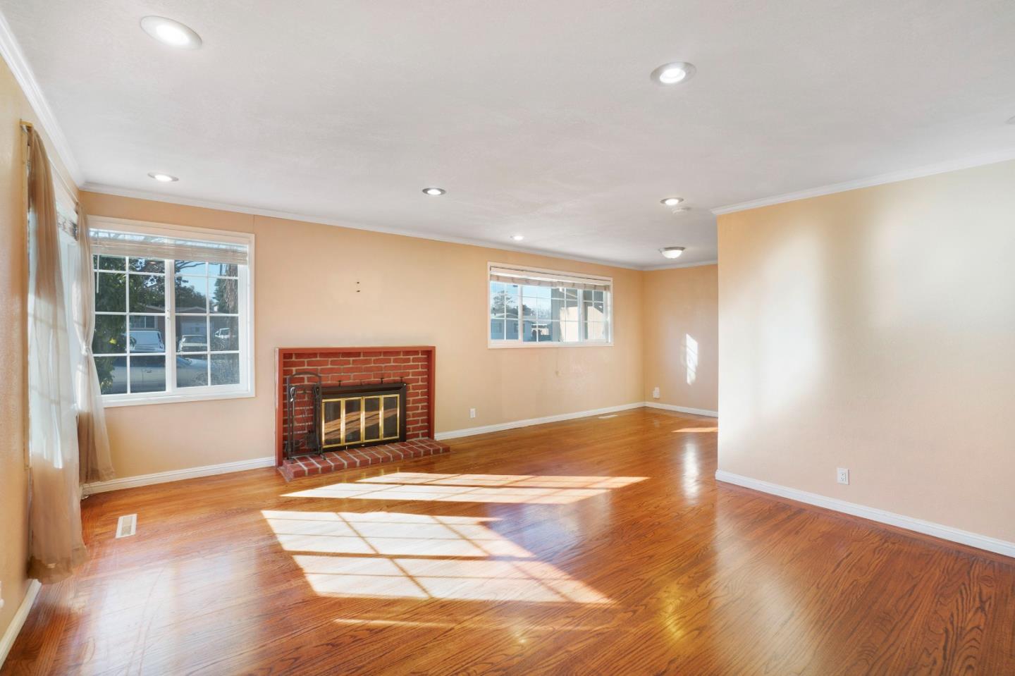 Detail Gallery Image 7 of 58 For 663 Los Padres Blvd, Santa Clara,  CA 95050 - 3 Beds | 2 Baths