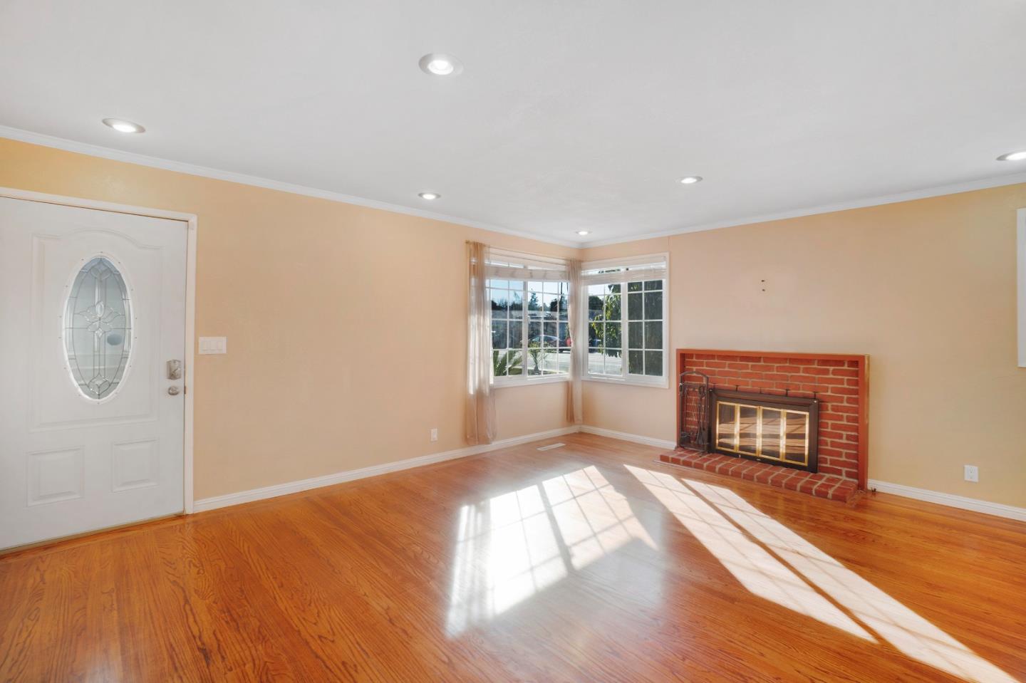 Detail Gallery Image 8 of 58 For 663 Los Padres Blvd, Santa Clara,  CA 95050 - 3 Beds | 2 Baths