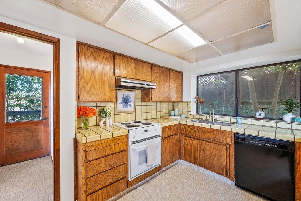 Detail Gallery Image 30 of 41 For 537 Santa Marguarita Dr, Aptos,  CA 95003 - 2 Beds | 1/1 Baths