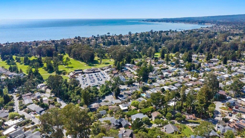 Detail Gallery Image 8 of 41 For 537 Santa Marguarita Dr, Aptos,  CA 95003 - 2 Beds | 1/1 Baths