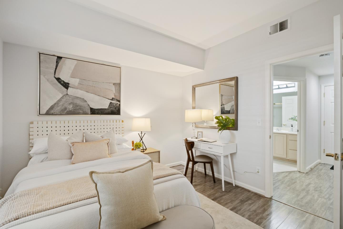 Detail Gallery Image 19 of 27 For 2255 Showers Dr #141,  Mountain View,  CA 94040 - 2 Beds | 2 Baths