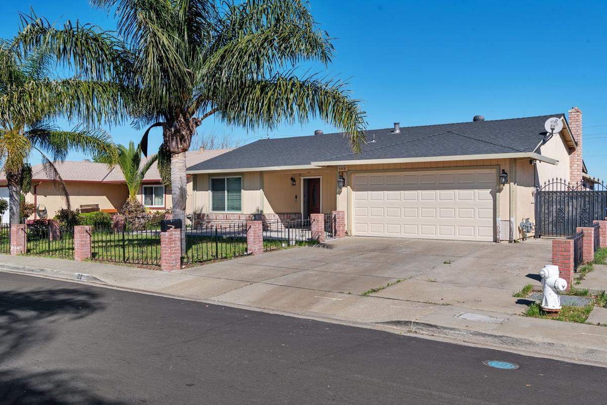 Front Image Thumbnail for ML82039104