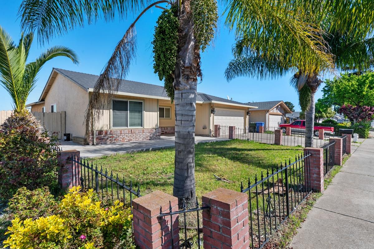 Detail Gallery Image 3 of 27 For 22 Sharon Dr, Bay Point,  CA 94565 - 3 Beds | 2 Baths