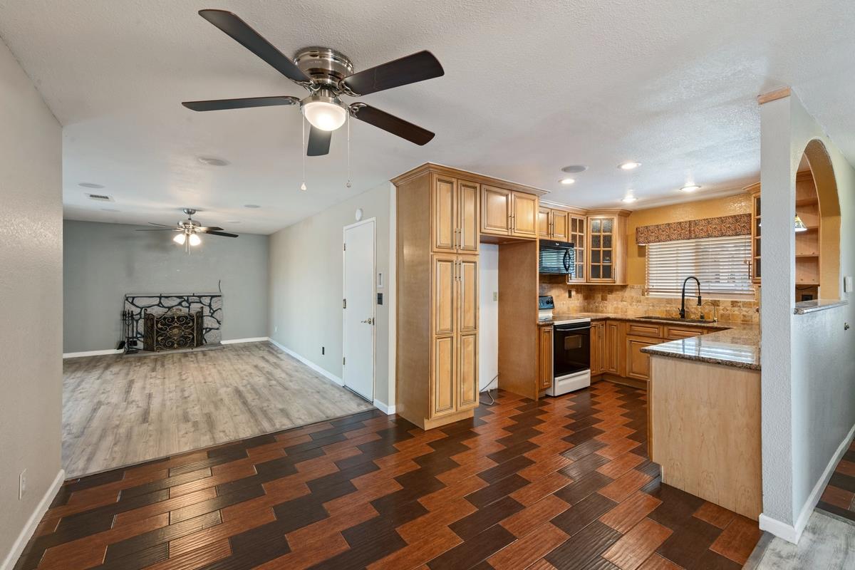 Detail Gallery Image 6 of 27 For 22 Sharon Dr, Bay Point,  CA 94565 - 3 Beds | 2 Baths