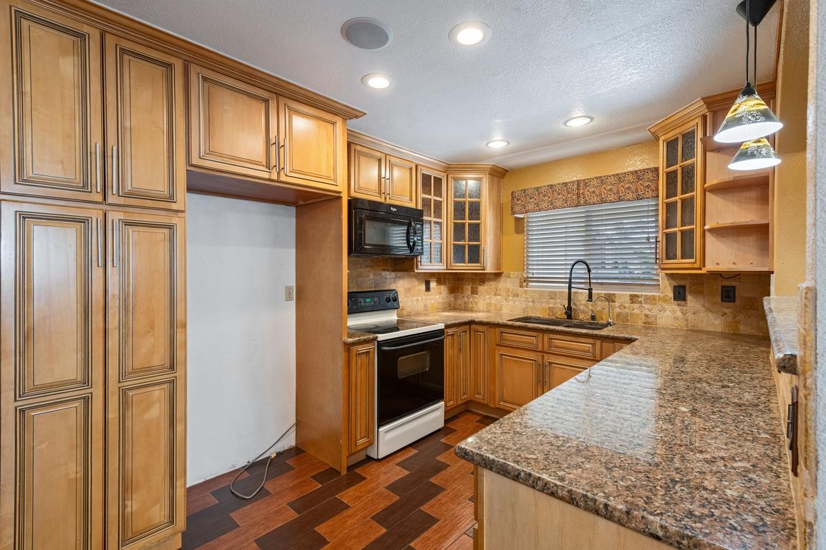 Detail Gallery Image 7 of 27 For 22 Sharon Dr, Bay Point,  CA 94565 - 3 Beds | 2 Baths