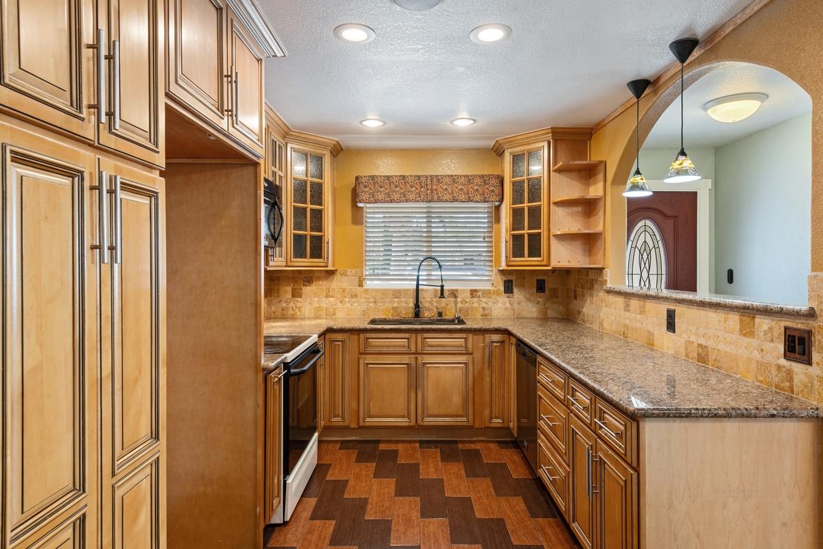 Detail Gallery Image 8 of 27 For 22 Sharon Dr, Bay Point,  CA 94565 - 3 Beds | 2 Baths