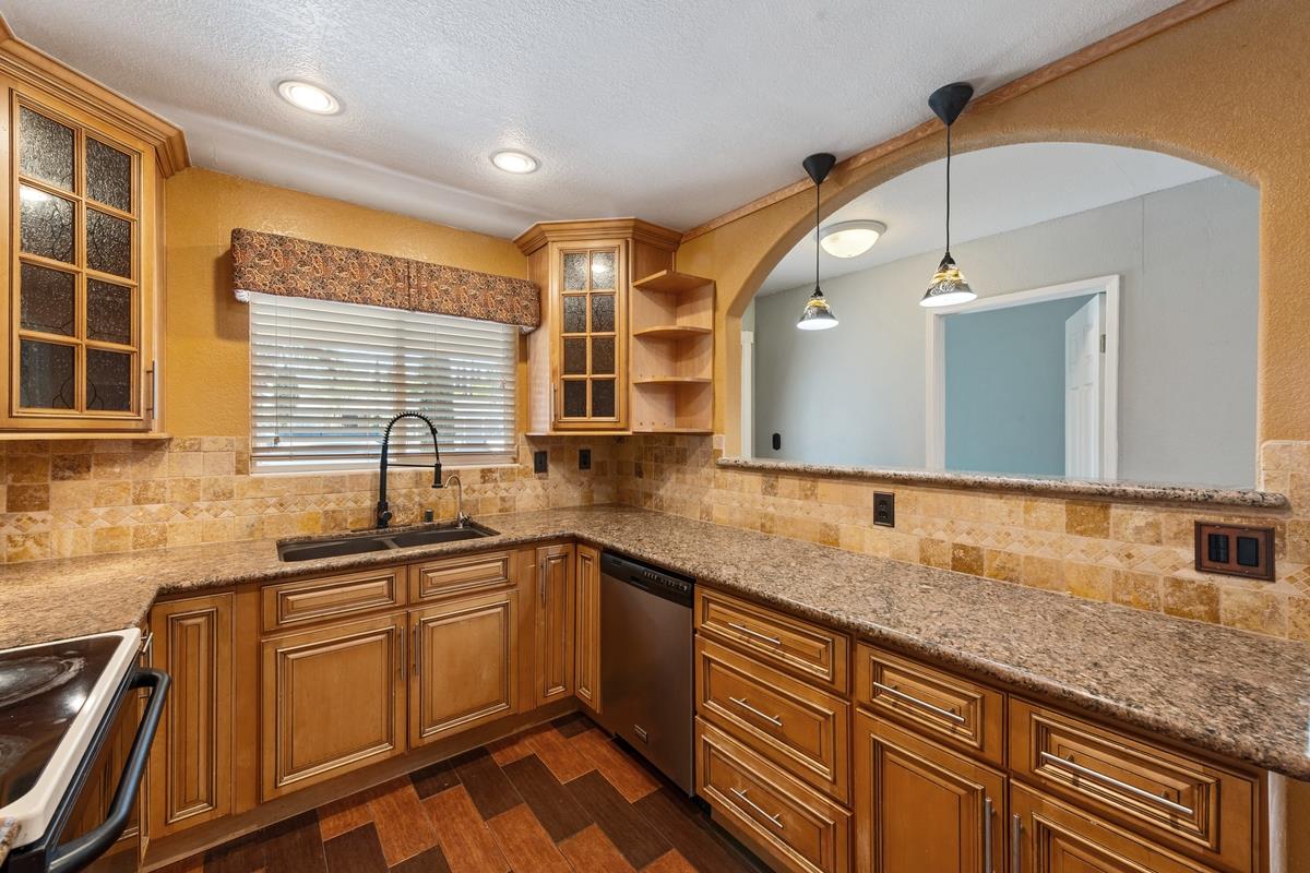 Detail Gallery Image 9 of 27 For 22 Sharon Dr, Bay Point,  CA 94565 - 3 Beds | 2 Baths