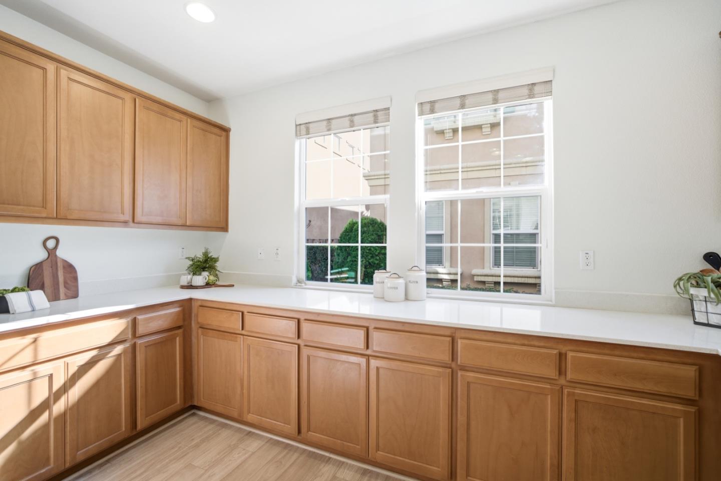 Detail Gallery Image 13 of 37 For 115 Lusitano Way, Gilroy,  CA 95020 - 4 Beds | 2/1 Baths