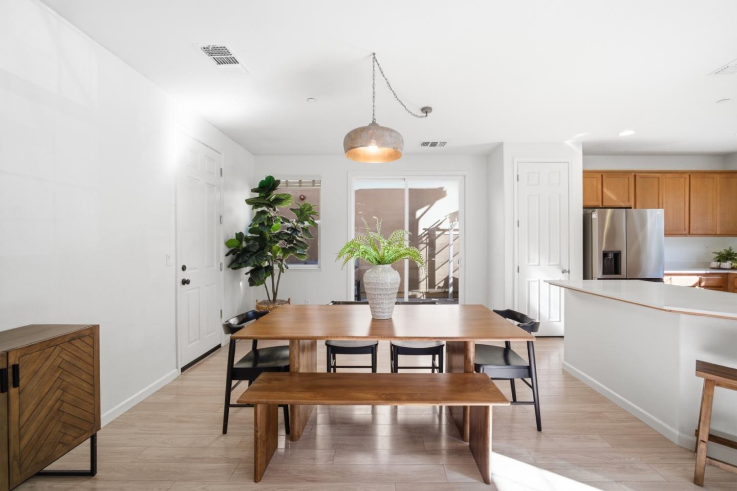 Detail Gallery Image 17 of 37 For 115 Lusitano Way, Gilroy,  CA 95020 - 4 Beds | 2/1 Baths